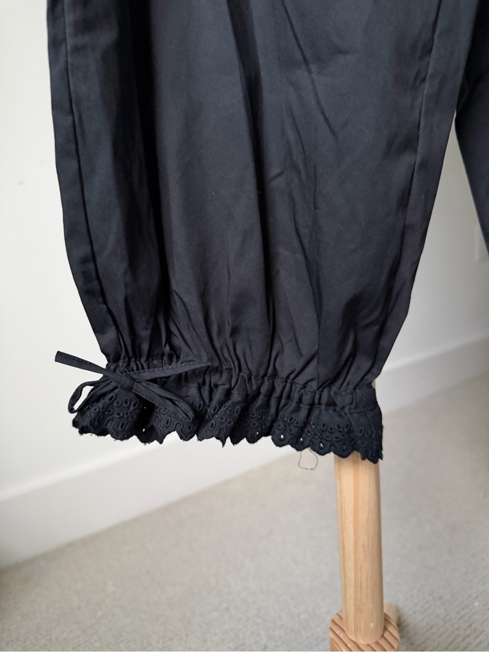 House of Harlow 1960 2pc Black Embroidered Top And Pants Set - Picture 7 of 9